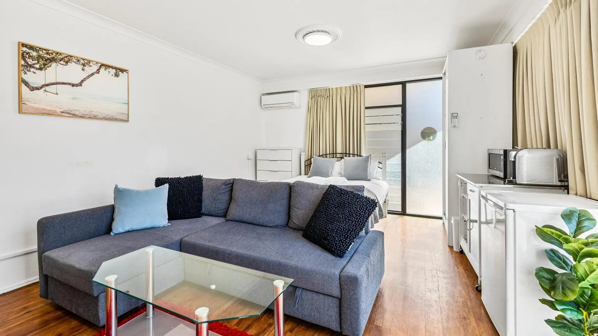 Caloundra Affordable Beachside Studio 0*,  Australien